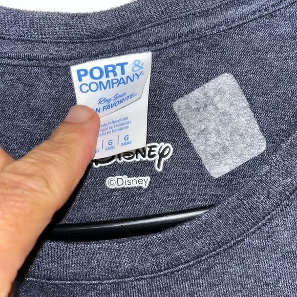 Gray Disney Squad Mickey Pluto Daffy Goofy Minnie Mouse Women’s T shirt L - Picture 2 of 2